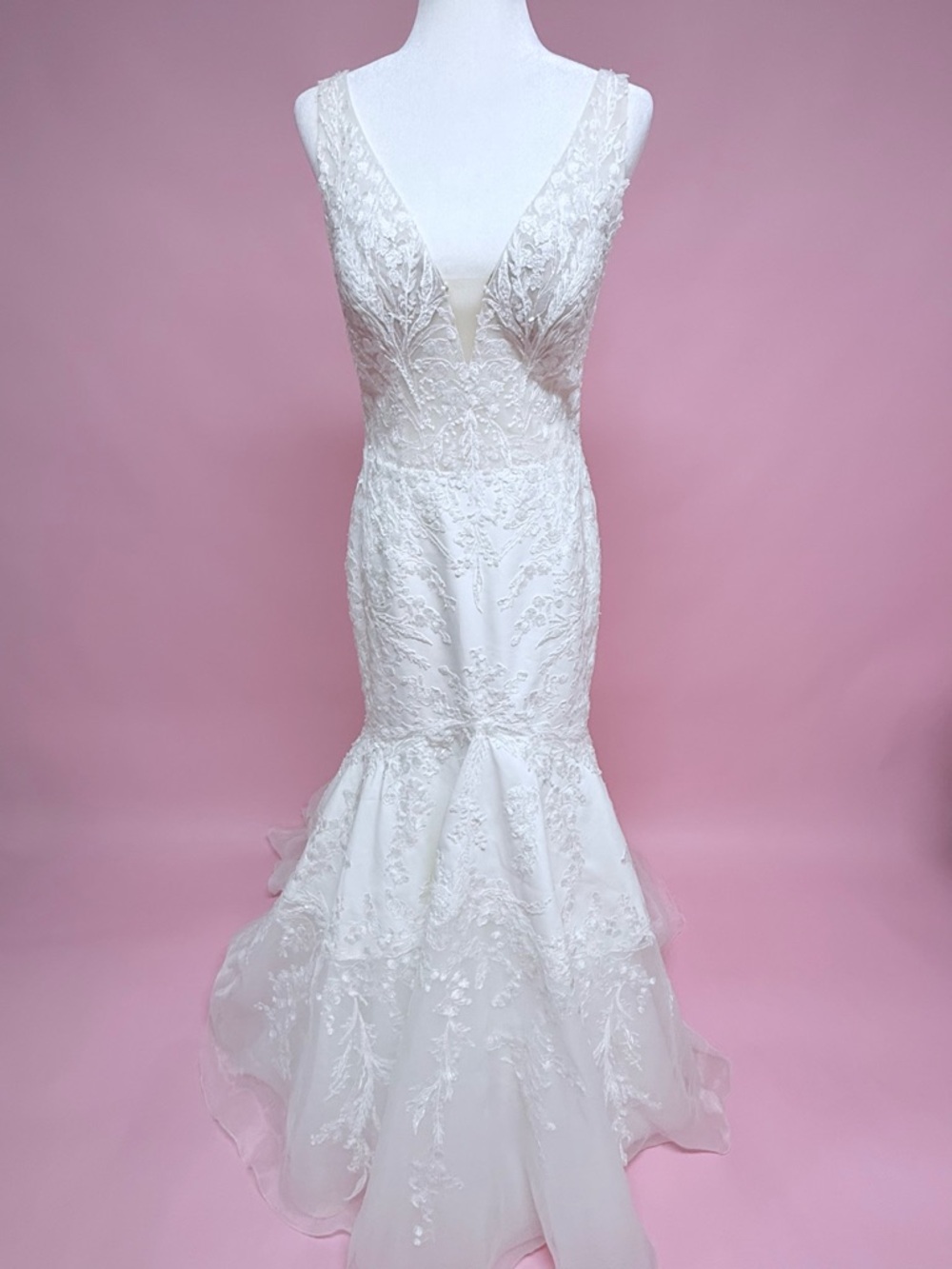 Justin Alexander Jolene Wedding Gown - Picture 8 of 15